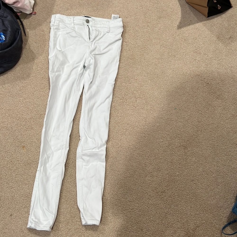 White Hollister skinny jeans